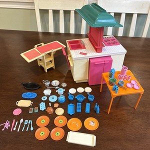 ヴィンテージ　アメリカ　ドリームキッチン　バービー ブライス 25+ Barbie Dream Kitchen for sale | Updated Oct 2026
