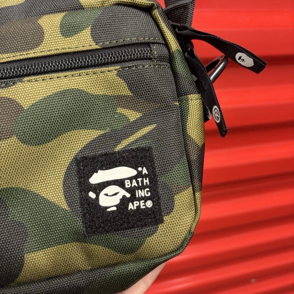 Bolso de hombro BAPE A Bathing Ape BAPE 2024 bolso lateral pecho Foto 2 de 4