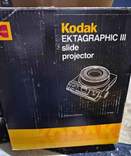 Kodak Ektagraphic III AF Plus Carousel Slide Projector, TRAYS INCLUDED