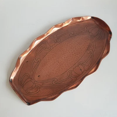 Antique Copper Art Nouveau motifs platter tray oval handcrafted c1910 Britain - Image 1 of 4