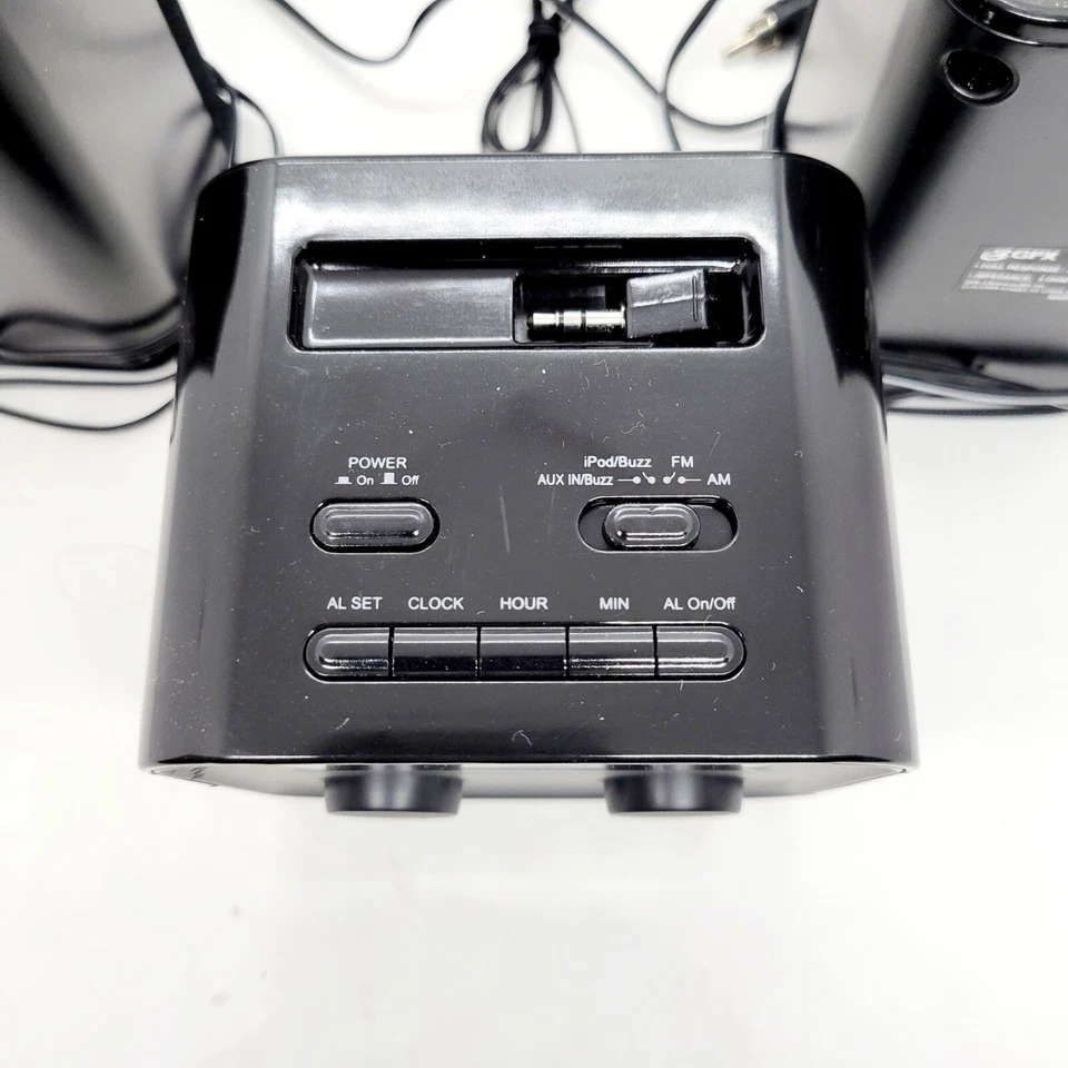 GPX Home Music System MP3 Ready HM109B AM/FM Radio (For Parts) - Image 4 of 4