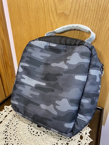 Artic Zone Insulated Lunch Bag black/gray camo ~ outside pouch and padded handle - Picture 3 of 10