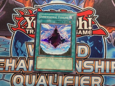 Dimensional Fissure CP08-EN004 Super Rare LP Yugioh Card
