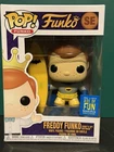 Funko Pop! Vinyl: Freddy Funko Surf's Up! Batman (Exclusive)      Box Damage