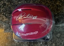 Patrick Kane Hockey Cards: Rookie Cards Checklist and Memorabilia Buying Guide 62