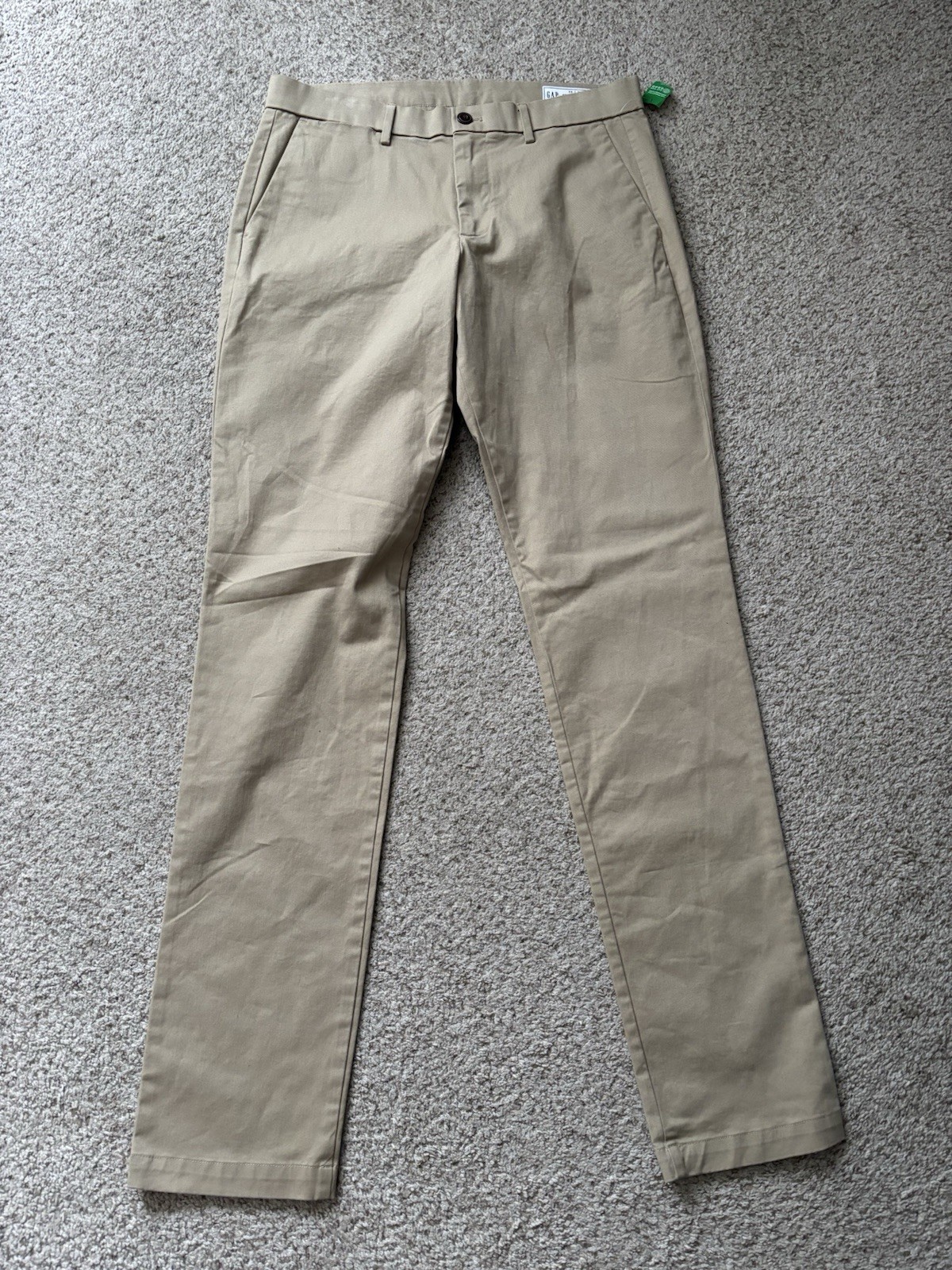 NEW GAP Pants Mens Size 32x36 Long Khaki Athletic Taper Fit Performance Comfort