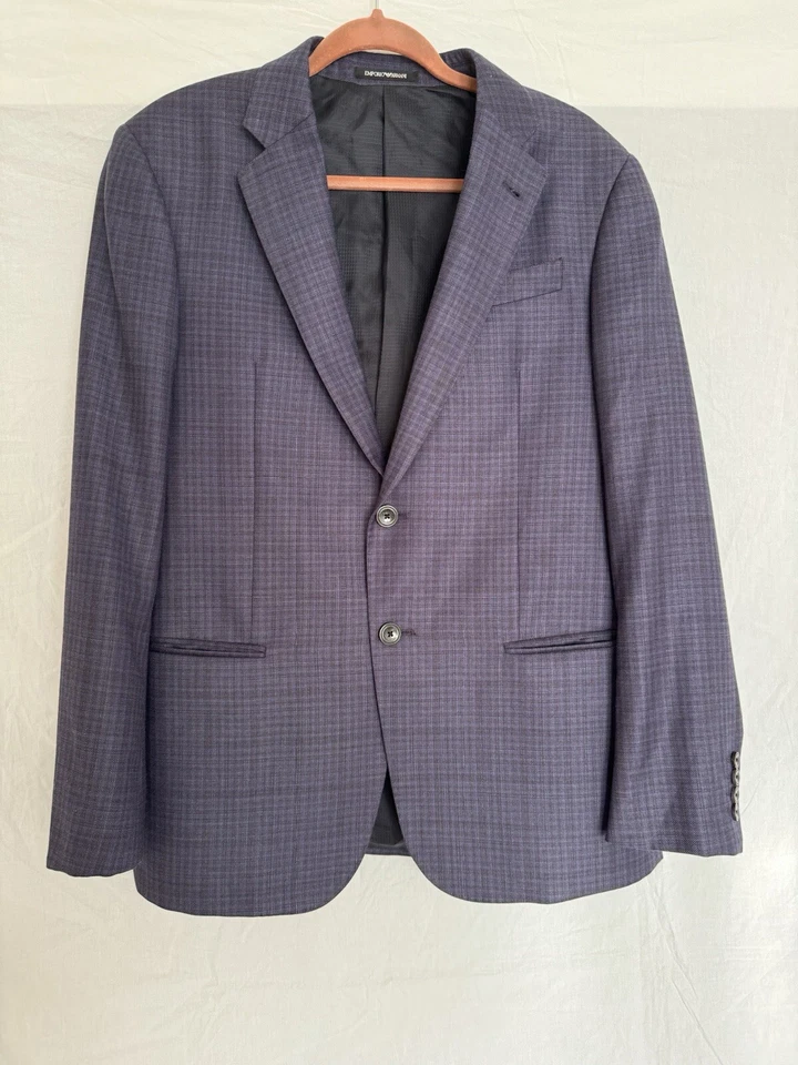 Abrigo deportivo para hombre EMPORIO ARMANI - Línea G 100 % lana virgen Foto 2 de 4