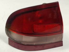 Feu arrière Mazda 626