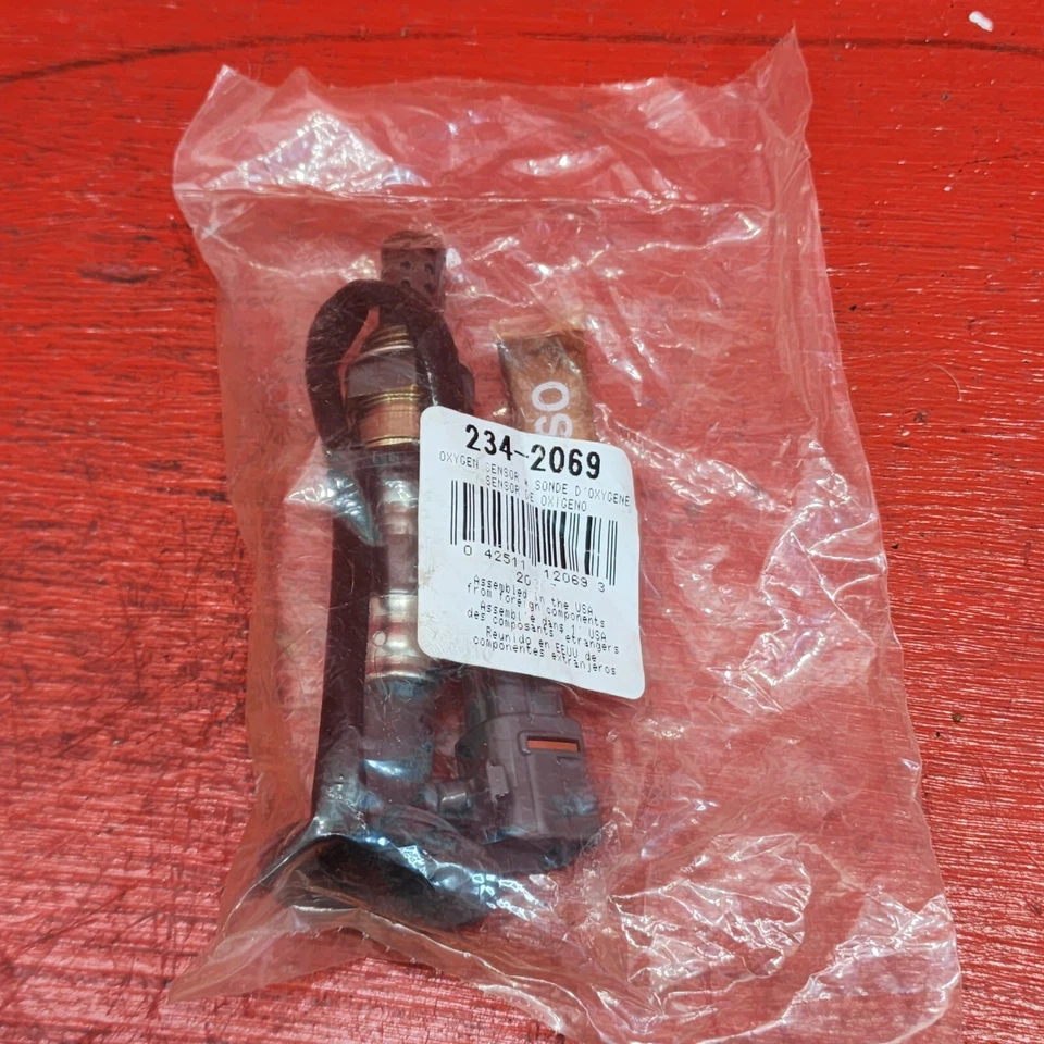 Датчик кислорода Denso 234-2069 для 1990-1991 Lexus ES250, Toyota Camry 2,5 л - Изображение 2 из 4