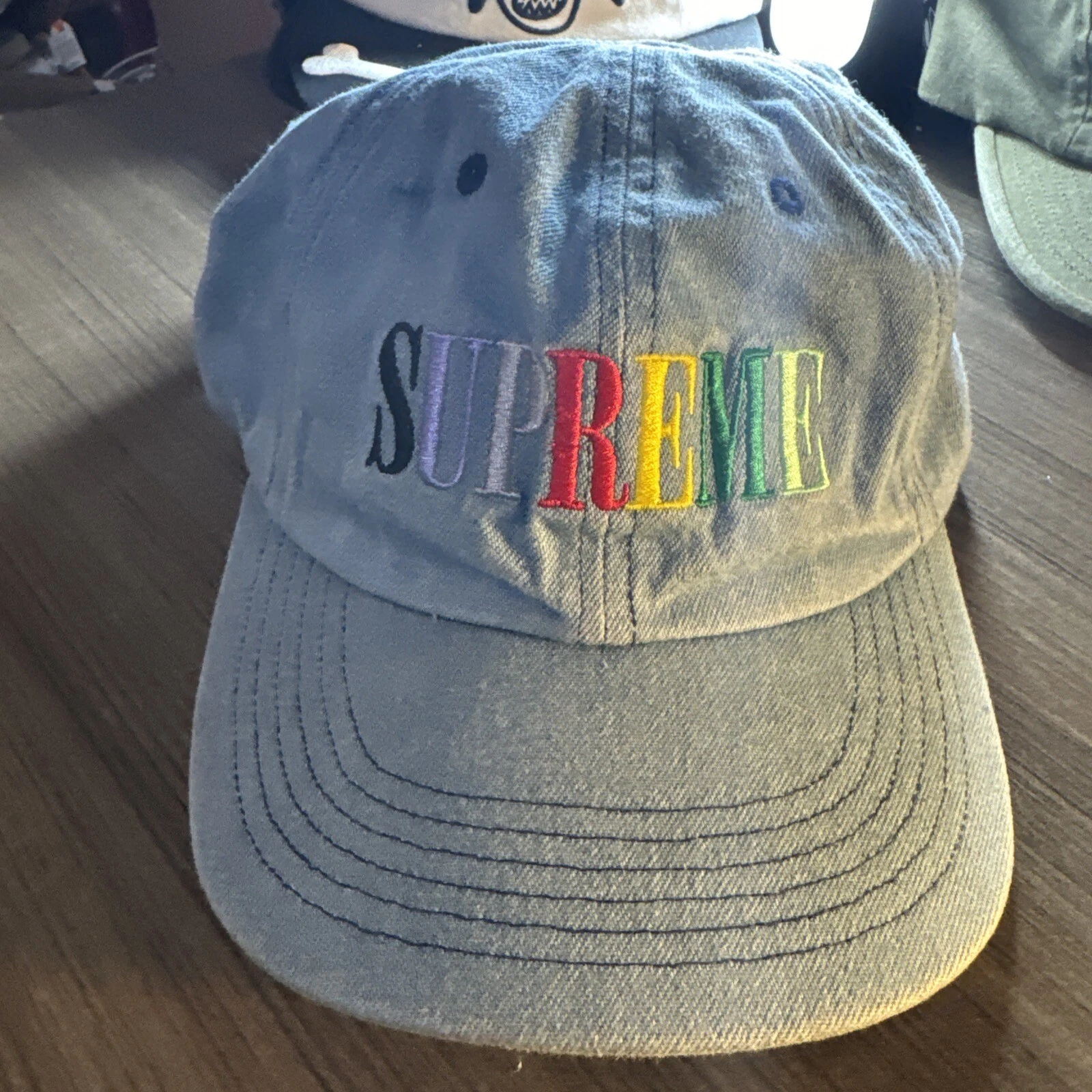 NEUF Supreme Multi Colore Logo 6 Panneaux Casquette Denim Light FW20 Supreme New York 
