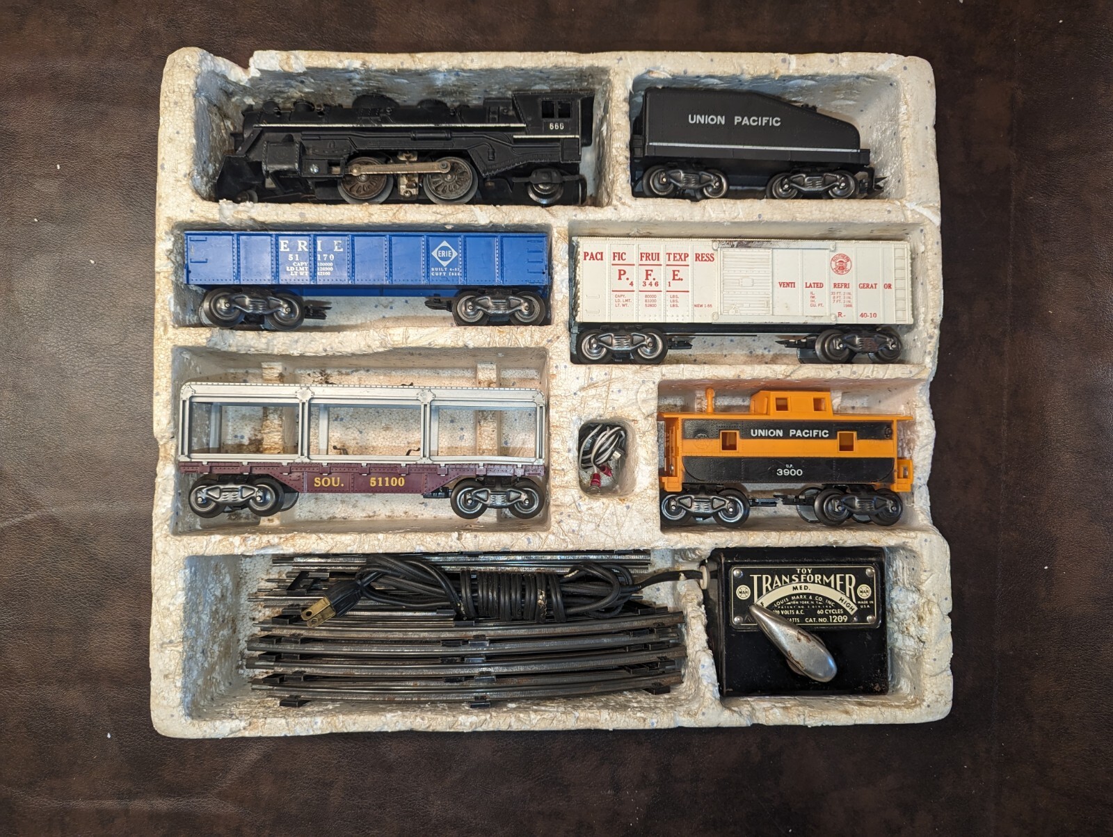Vintage MARX 52875 Electric Freight Train Set w/ Box, 666 Loco eBay