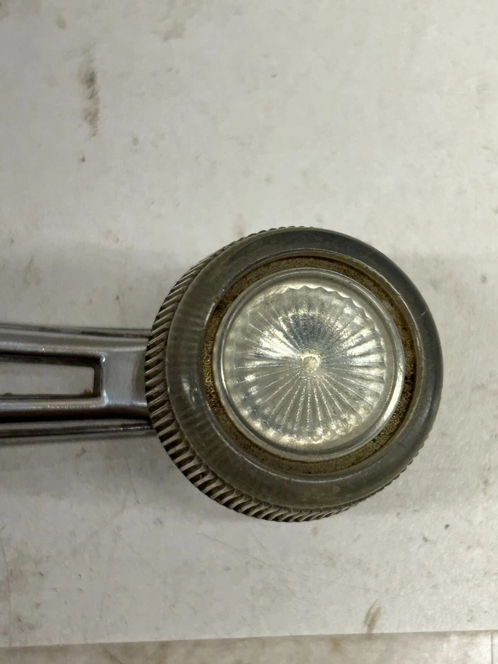 Manivela de ventana Ford Truck 78-79 Bronco 1973-1979 OEM# D6AB-6023342-AA Foto 3 de 4