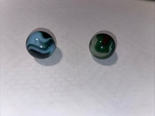 Vintage Green Swirl Shooters Marble or Ribbon Marbles 50s -60s 2