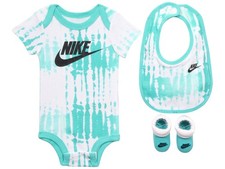 Nike Infant Boy's Bodysuit/Bib/Booties 3-PC Set White Sz: 6-12 Months