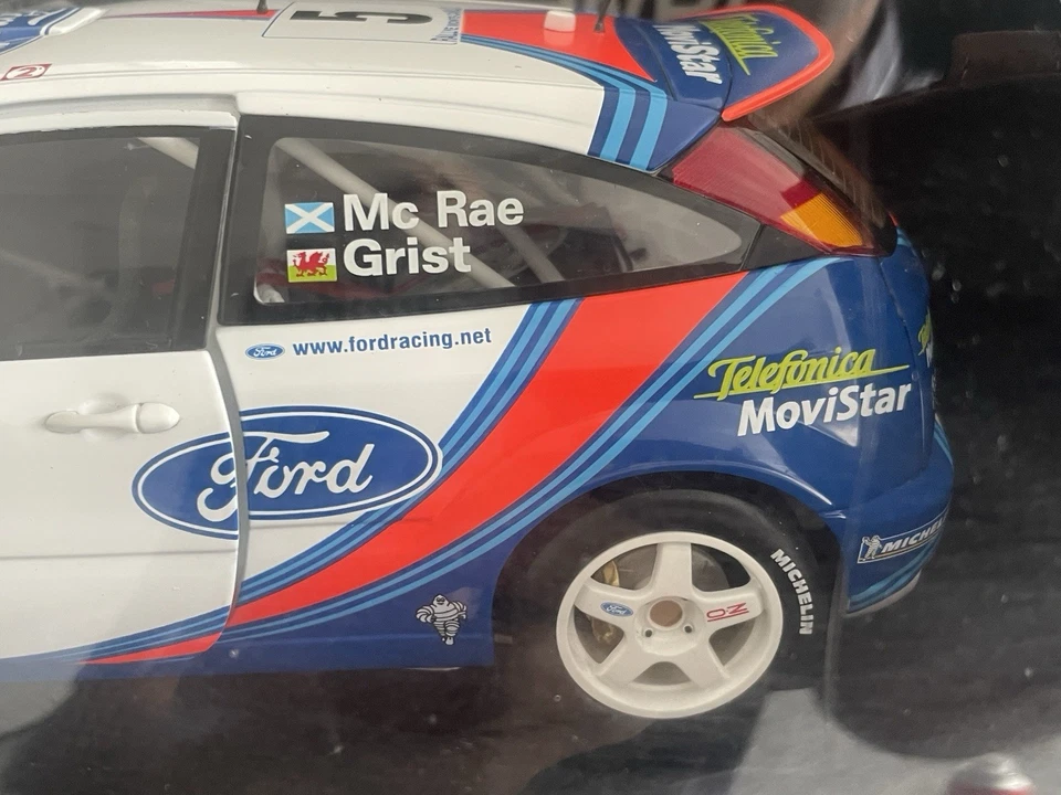 NEW Autoart 1:18 Scale Ford Focus WRC 2000 Night Race Colin McRae #5 Grist - Image 4 of 4