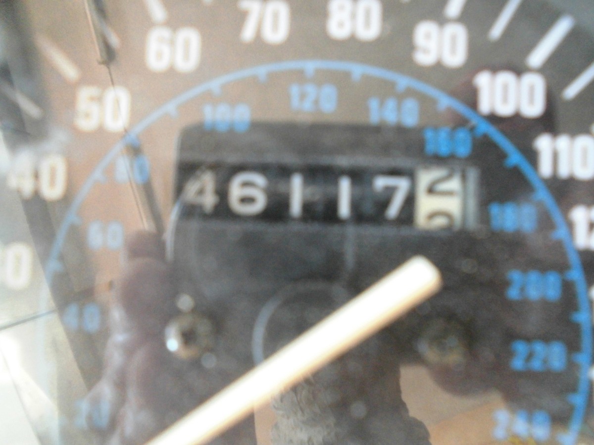 E2. Kawasaki ZZR 600 ZX600 D Speedometer Cockpit Instruments
