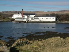 Photo 12x8 (A4) Lagavulin Distillery  c2011