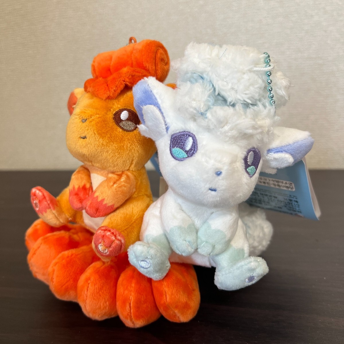 リリーエのヒッピ人形 PSA 9 074 Pokemon Center Limited Alolan Vulpix Magnet Plush Pair Mascot