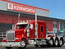 1/64 DCP RED KENWORTH W900L TRI AXLE W/ 72" AEROCAB FLAT TOP SLEEPER