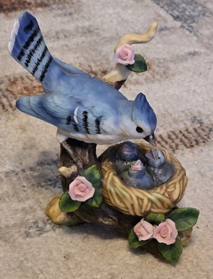 Vintage Collectable Pocelain Blue Jay  Bluebird w/ Eggs in Nest 6 in
