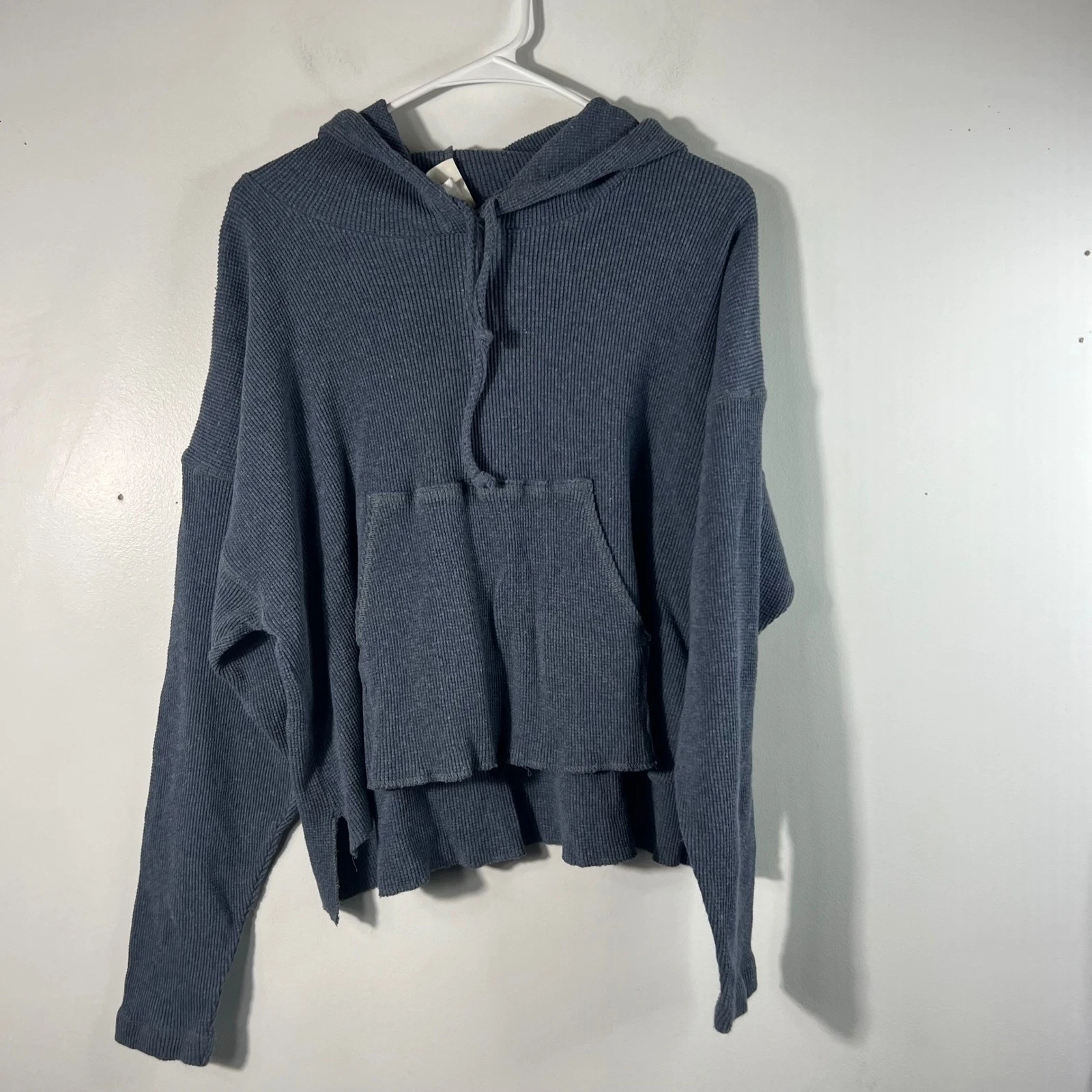 Fitigues Cropped Hi Lo Textured Cotton Hoodie Blue Gray L Made in USA
Opens in a new window or tab