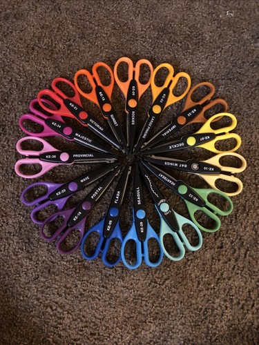 Kraft Edgers Scissors Colorful Set of 15 Metal Blade - Picture 2 of 9