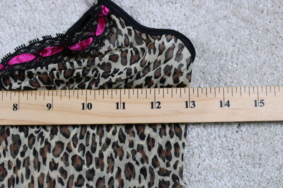 Lencería de encaje con estampado de leopardo mediano Rampage Chemise para mujer ropa de dormir rosa Foto 2 de 4