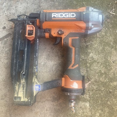 RIDGID R250SFF3 16GA FINISHING NAILER (I-14770) Clean Drive