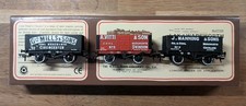 Bachmann OO Gauge 37-075T Set of Private Owner Wagons Exclusive Froude & Hext.
