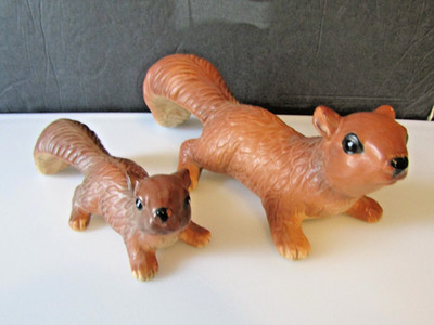 2 Unbranded Ceramic Brown Squirrel Wall Hanging 9 1/2'' and 7'' Figurines Japan