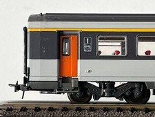 Voiture corail 2eme classe livrée orange ROCO (échelle HO) référence 4299B - Modélisme