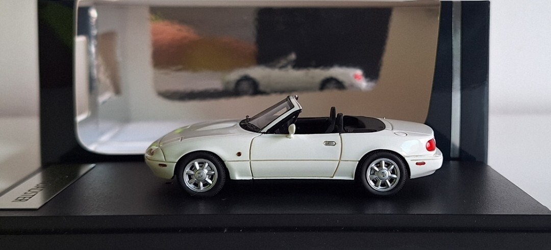 Mazda MX-5 Eunos Roadster 1989 Crystal White 1:43 Mark43 PM43998W