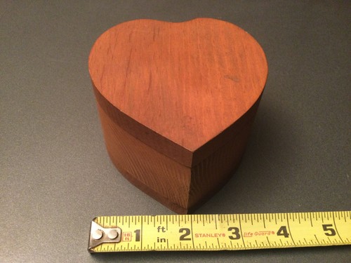 Heart Shaped Trinket Box jewelry night vintage - Picture 2 of 7