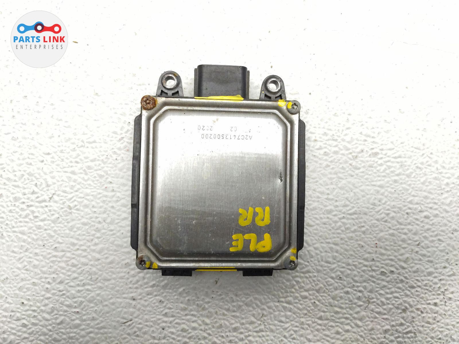 2017-20 MASERATI LEVANTE REAR BLIND SPOT SENSOR RADAR CONTROL MODULE 670106466