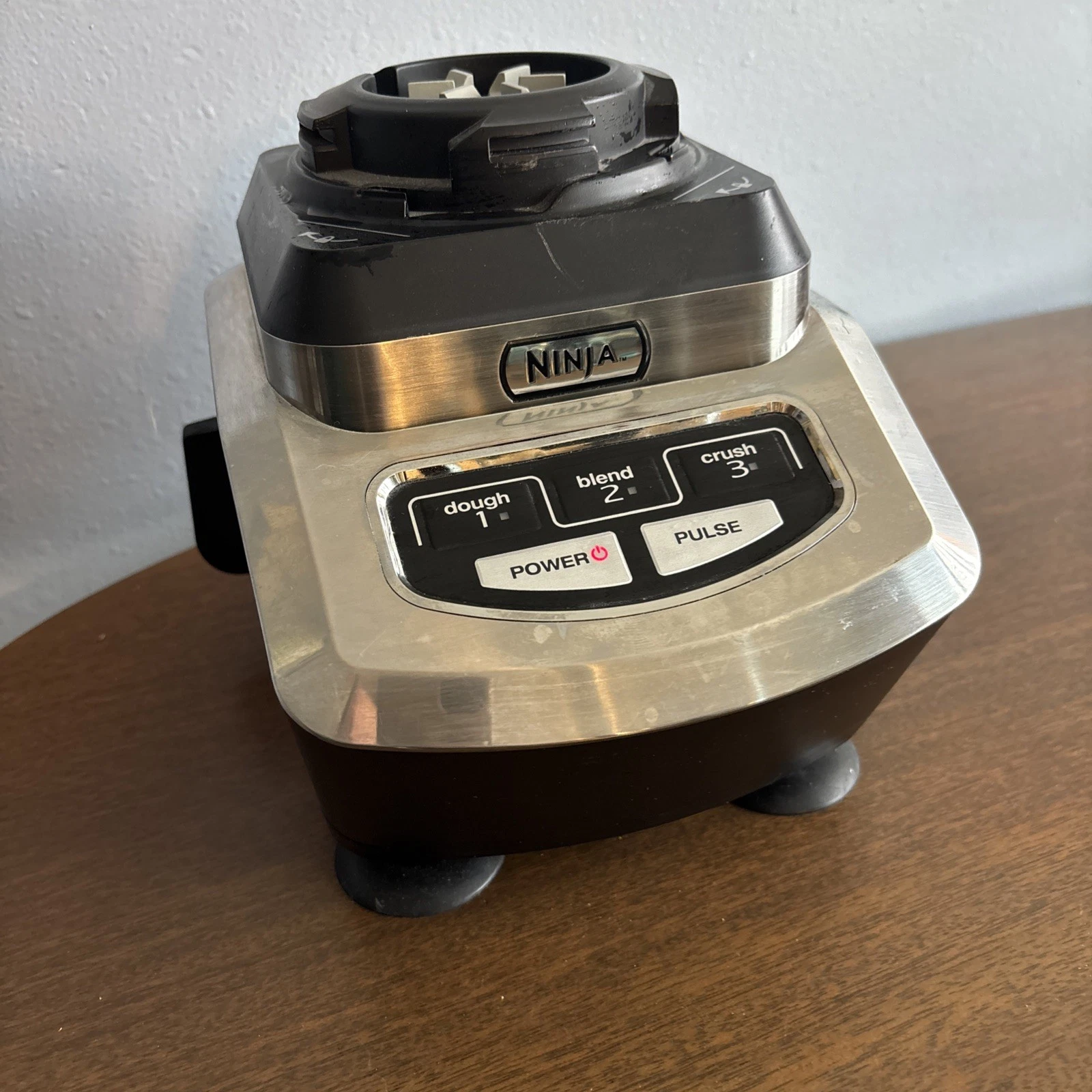 Ninja Professional BL700 30 1500 Watt Blender/Food Processor - Base Only - Works