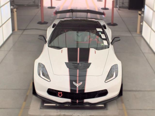 2016 Arctic White Chevrolet Corvette   | C7 Corvette Photo 2