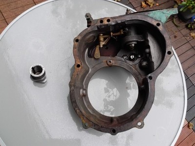Volvo Penta Einspritzpumpe Stirndeckel  Bosch 0414172  PFR 2K75 A407 11944 MD2 B