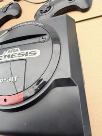 Sega Genesis 1 Console Complete w/ 2 Controllers, Power - Tested