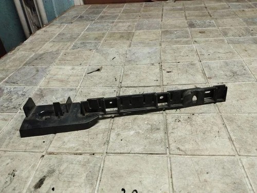 BMW 1 E81 Kotflügelhalter vorne rechts 51777184356 2.00 Diesel 105kw 18228573