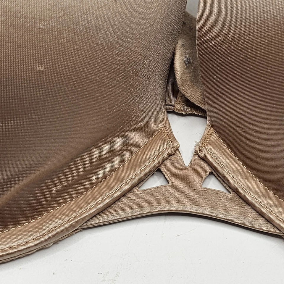 Victoria's Secret Beige VERY SEXY Push Up Bra size 36D Padded Underwire - Image 2 of 4