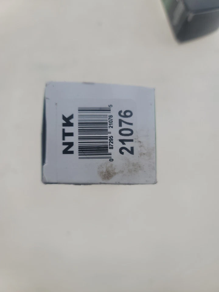 Датчик кислорода с вырезом фургон слева, справа NGK 21076 - Изображение 3 из 3