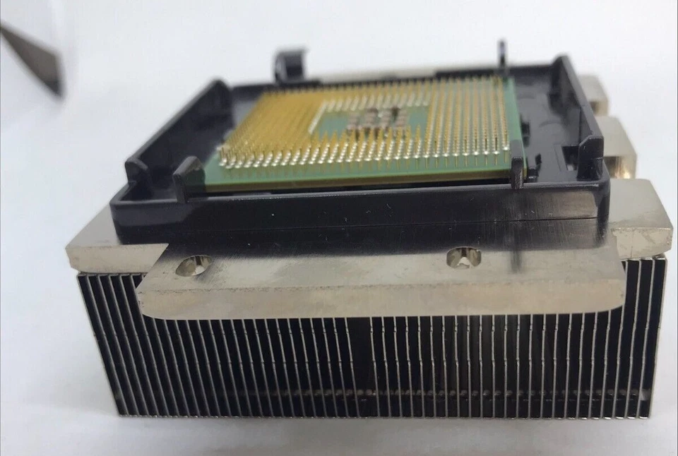 HP  371751-001 - 3Ghz Intel Xeon CPU Processor/Heatsink - Image 3 of 4