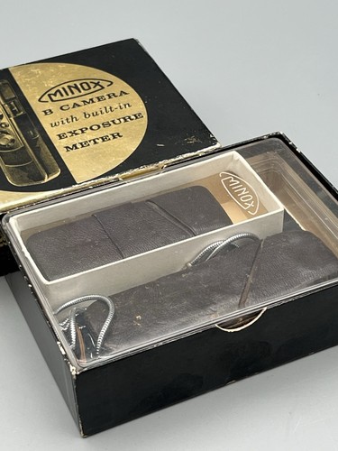 Vintage Minox B Subminiature Spy Camera w/ Chain Case & Certificate - Afbeelding 12 van 14