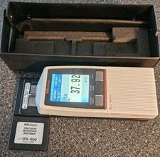 Mitutoyo SJ-210 Surftest Portable Surface Roughness Tester With Accessories 