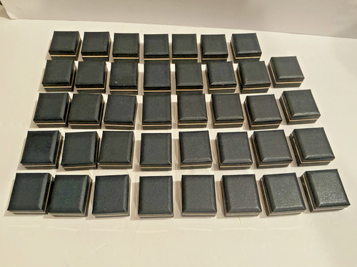 LOT OF (39) 2" x 2" x 1" FRANKLIN MINT PRESENTATION CASES