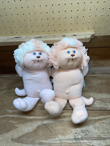 2 Cabbage Patch Kids Koosas Dolls 1983 Xavier Roberts Blue Eyes Pink Hair Dog
