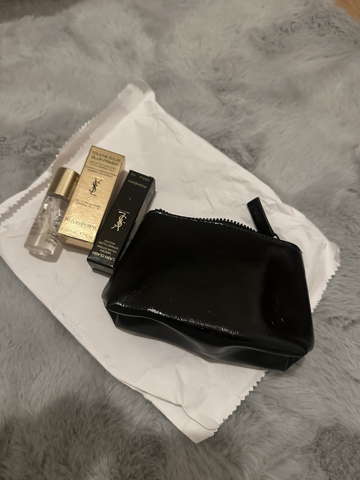 Borsa trucco Yves Saint Laurent Lash Clash Mascara & Touche Eclat Blur Primer