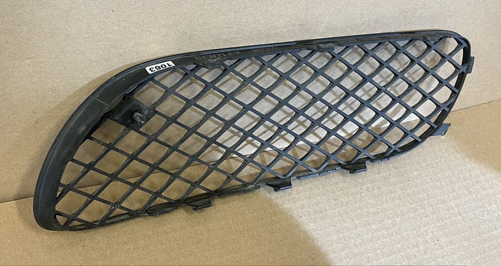2004 - 2008 Bentley GT GTC Coupe Front Lower Right Bumper Grille 3W8807682A OEM