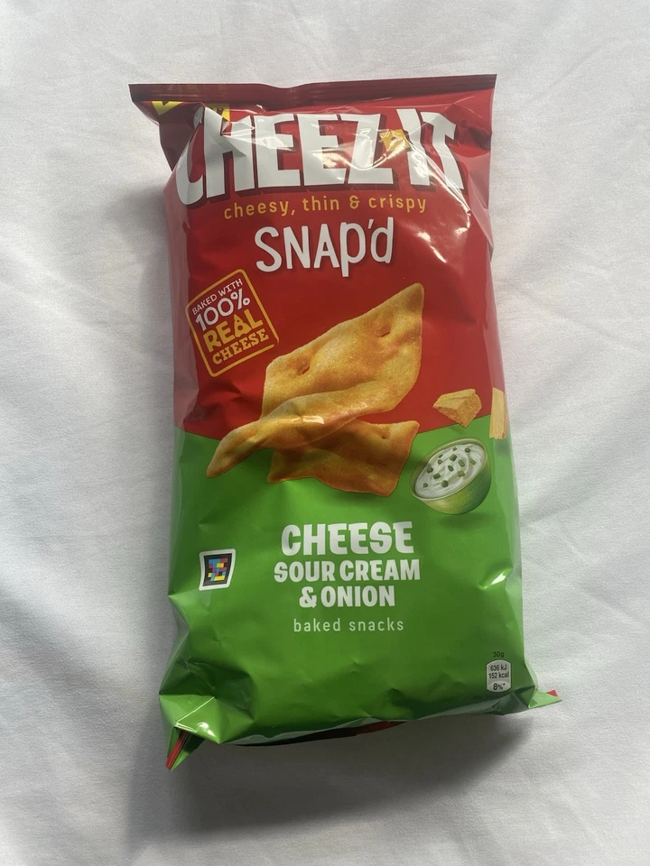 International Snack Bundle Mitsuba Cheezit Crisps Poppadoms Sour Cream Curry - Image 2 of 4