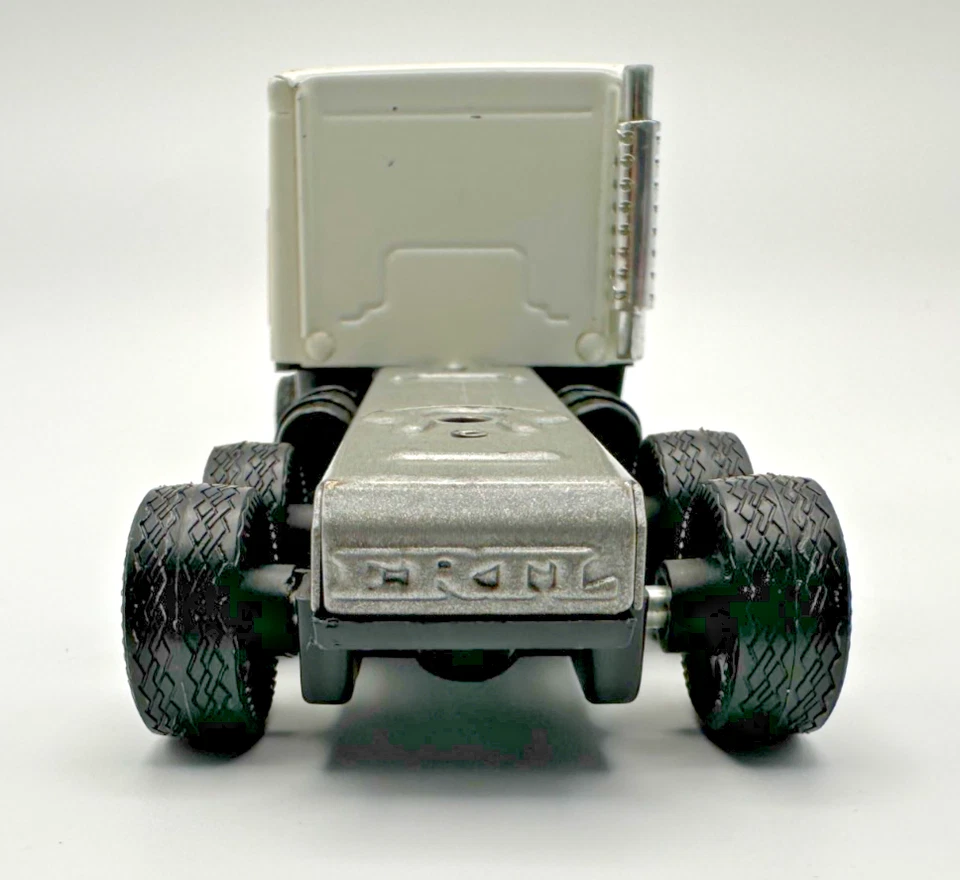 Ertl Kenworth McKee Bakery Truck Cab Only1:48 Little Debbie - Image 4 of 4